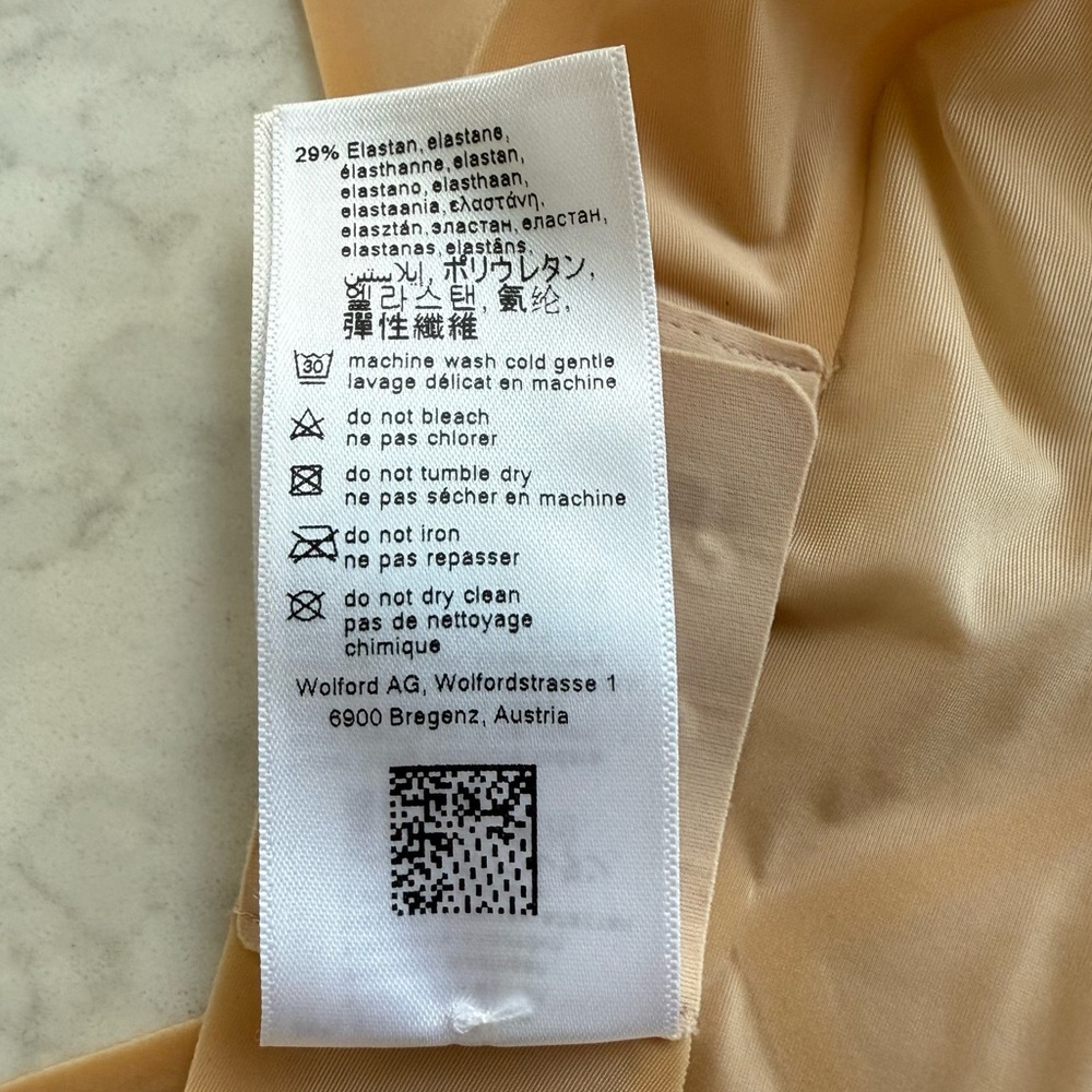 Wolford Skin 3W Wireless Nude Bralette/Bra Women's Size EU36/US6 EUC $130 - Picture 9 of 9